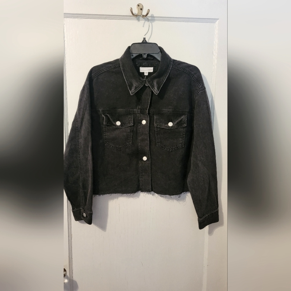*NWT* Loft Cropped Black Denim Raw Hem Jacket, Size: S